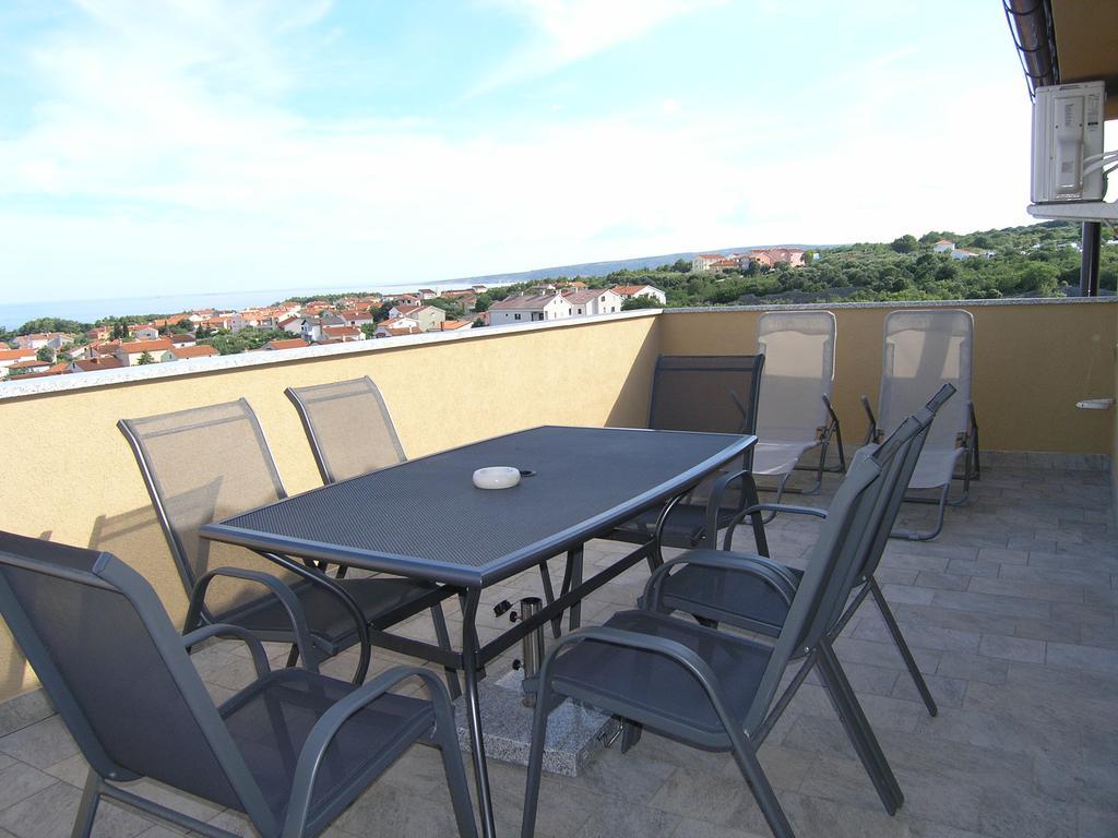 Apartment Goran Krk Town Exterior photo